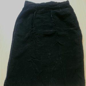 .Black Velvet Skirt Jones New York size 8